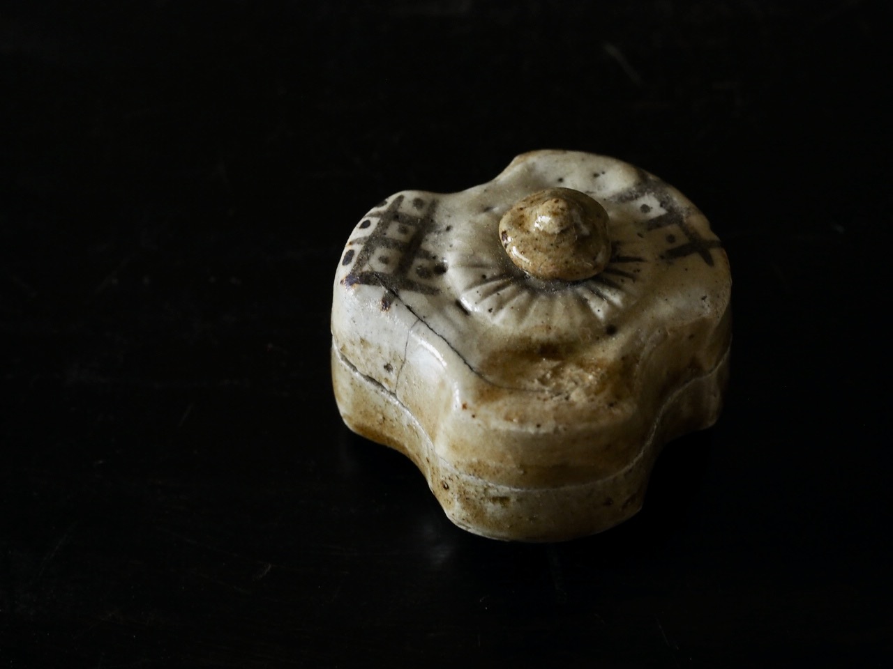 織部・瀬戸 合子/香合 】 蓋裏銘 蔵出骨董 織部・瀬戸 合子/香合 】 蓋