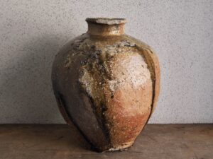 珍品 古壺2点〈検 須恵器 朝鮮 李朝 渥美壺 三筋壺 古越前 古常滑 古