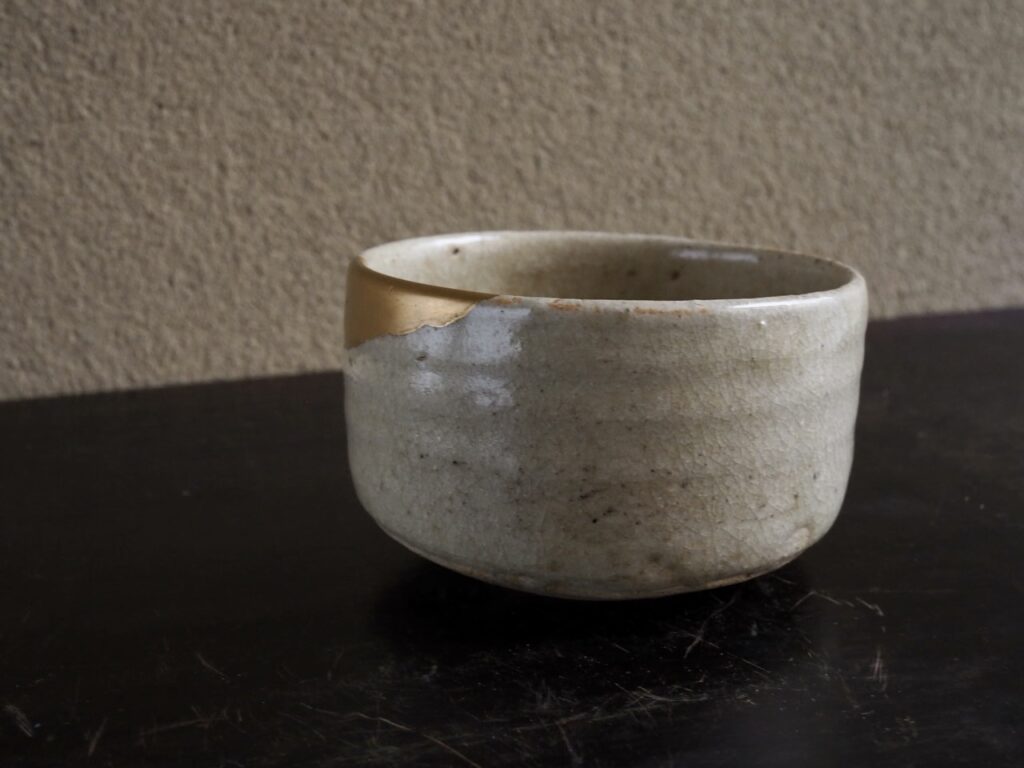 筒茶碗　志野　江戸初期 無地志野筒茶碗 | 古美術いもと